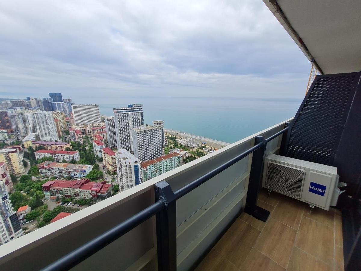 Hotel Orbi City Sea Horizon Batumi Esterno foto