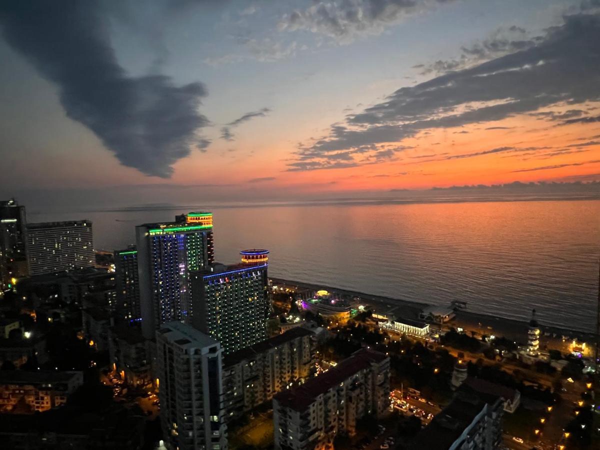 Hotel Orbi City Sea Horizon Batumi Esterno foto